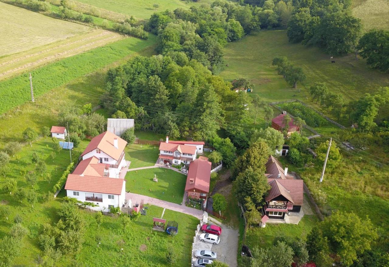 Casuta Cu Flori Hotel Vilcele  Luaran gambar